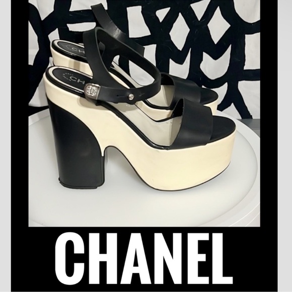 Authentic Chanel black leather signature luxury designer platform sandals sz 9 - Picture 1 of 17